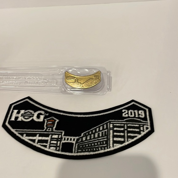 2019 Harley Davidson HOG Jacket Vest Patch and Pin Badge - Picture 2 of 4